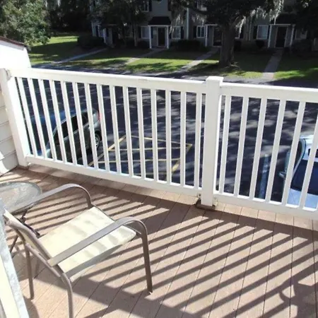 W2 Ocean Walk Resort Upstairs 2 Bed King And Two Twins Next To Back Pool St. Simons Island Exterior photo