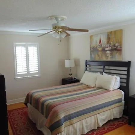 W2 Ocean Walk Resort Upstairs 2 Bed King And Two Twins Next To Back Pool St. Simons Island Exterior photo