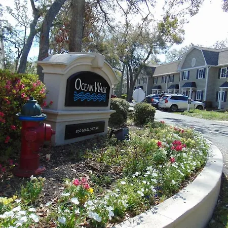 W2 Ocean Walk Resort Upstairs 2 Bed King And Two Twins Next To Back Pool St. Simons Island Exterior photo
