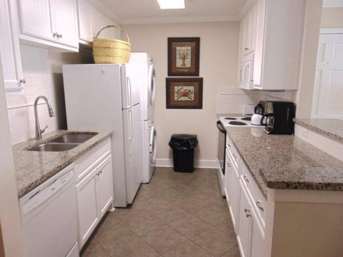Holiday home W2 Ocean Walk Upstairs 2 Bed King And Two Twins Next To Back Pool *